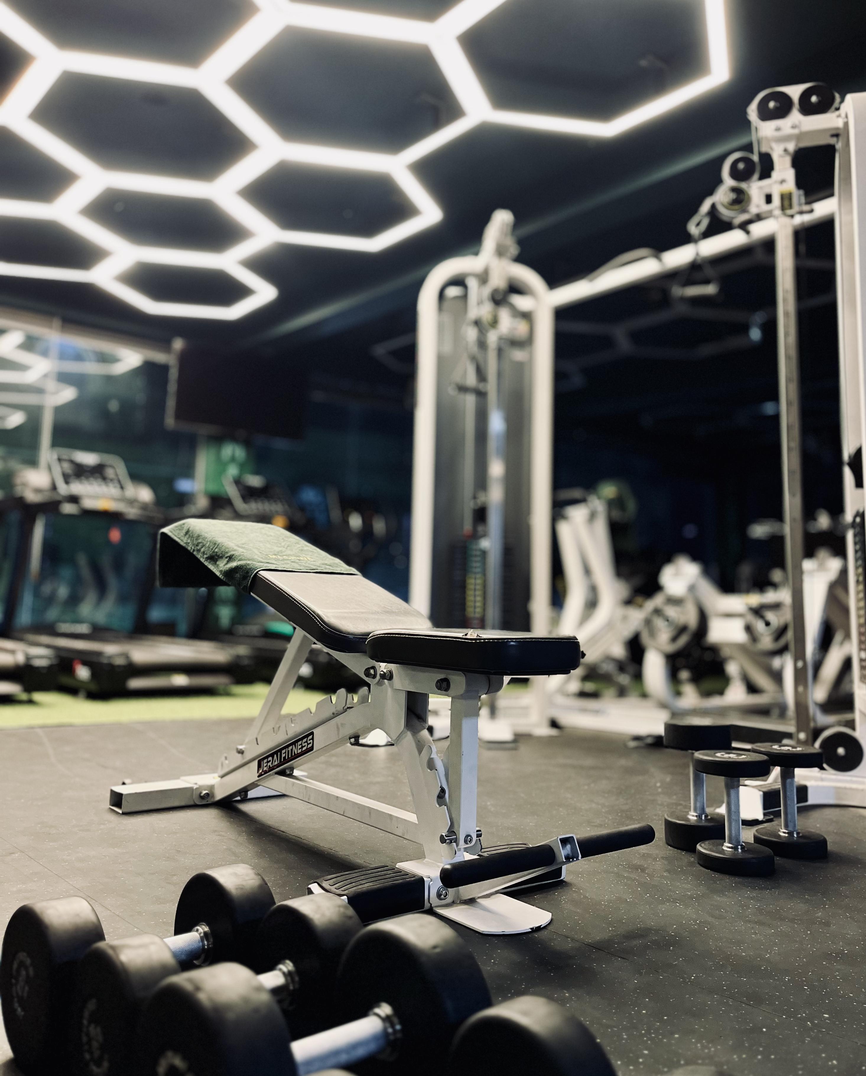 Changing room and amenity area at Hulk Fitness